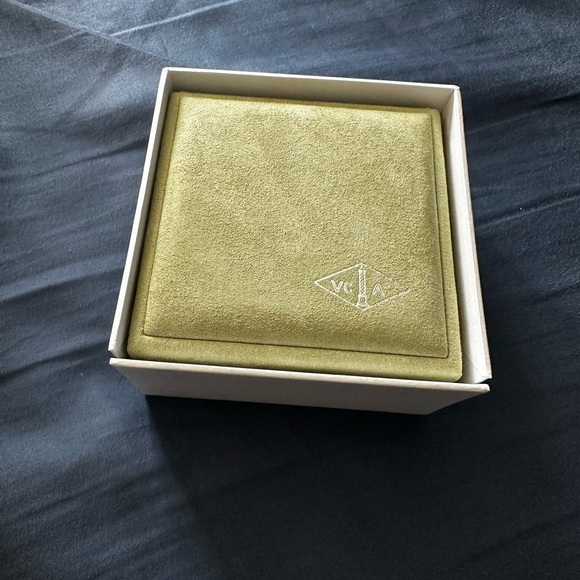 Van Cleef & Arpels Red Clover Gold Necklace - Picture 3 of 9